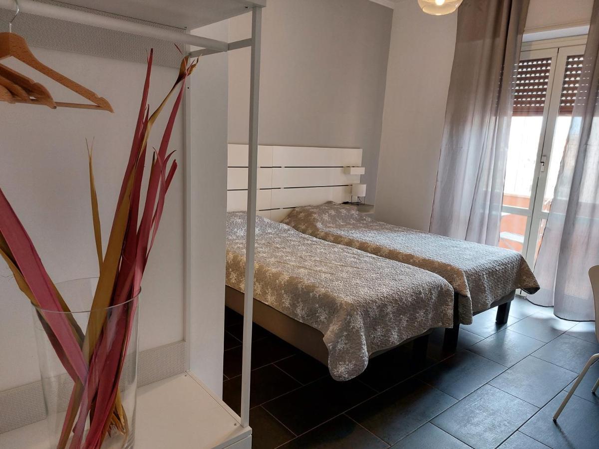 San Lorenzo Accomodation Rome Extérieur photo